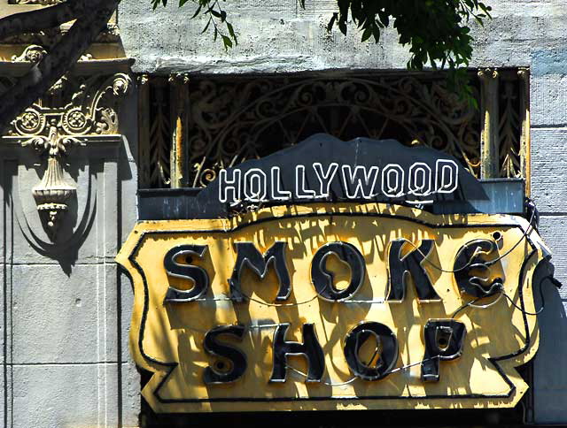 Hollywood Smoke Shop