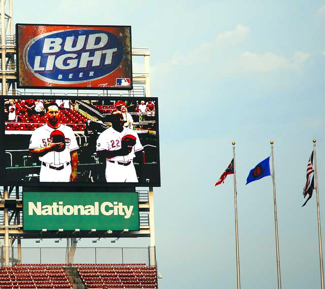 Thursday night, August 28, the Cincinnati Reds play the San Francisco Giants at Great American Ballpark - pregame