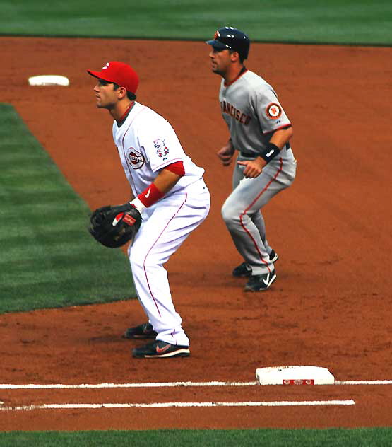 Thursday night, August 28, the Cincinnati Reds play the San Francisco Giants at the Great American Ballpark