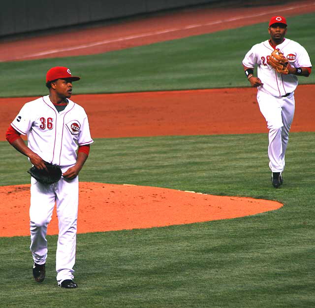 Thursday night, August 28, the Cincinnati Reds play the San Francisco Giants at the Great American Ballpark