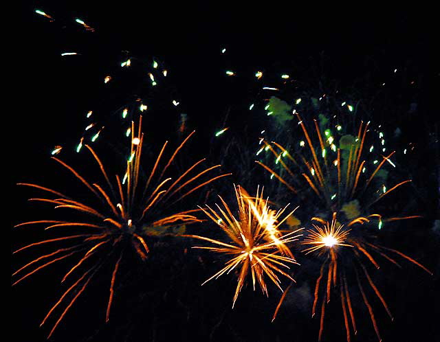 Fireworks as seen from Mount Adams, Cincinnati - August 31, 2008