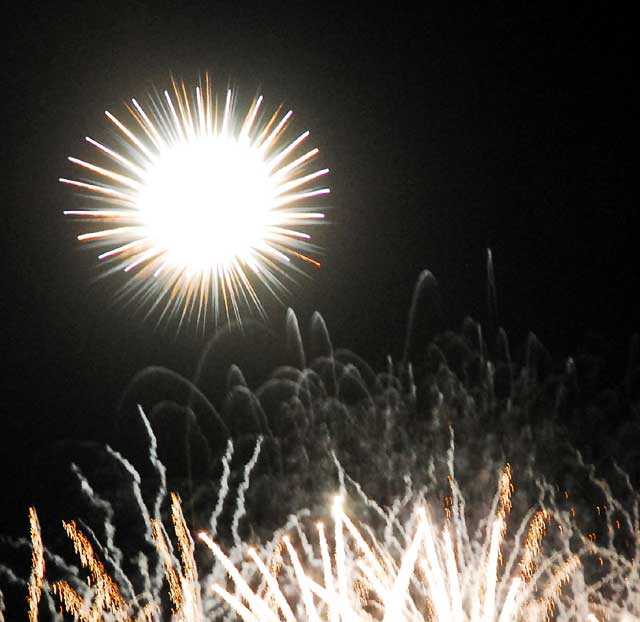 Fireworks as seen from Mount Adams, Cincinnati - August 31, 2008