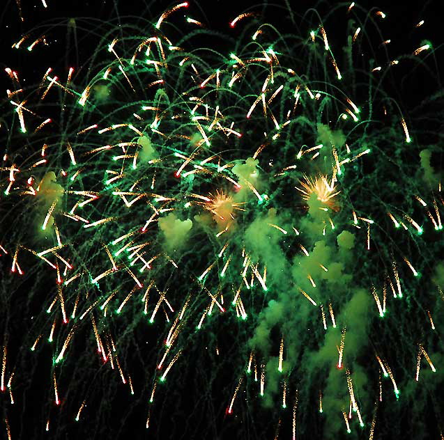 Fireworks as seen from Mount Adams, Cincinnati - August 31, 2008