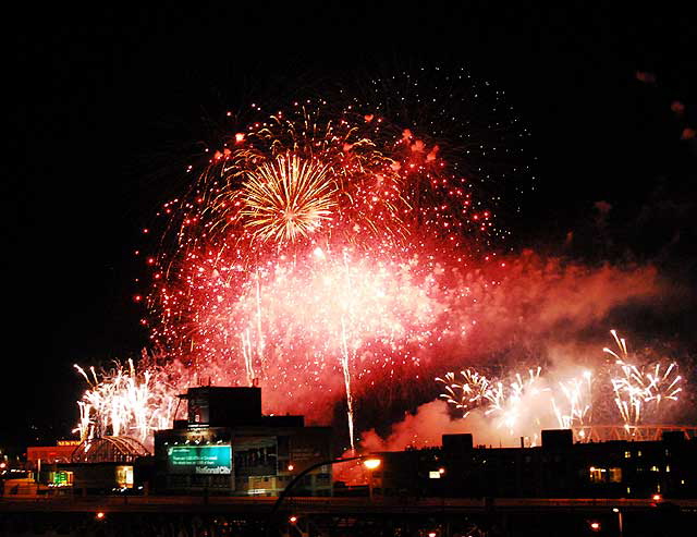 Fireworks as seen from Mount Adams, Cincinnati - August 31, 2008