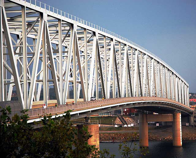 Bridge of the Ohio in Cincinnati