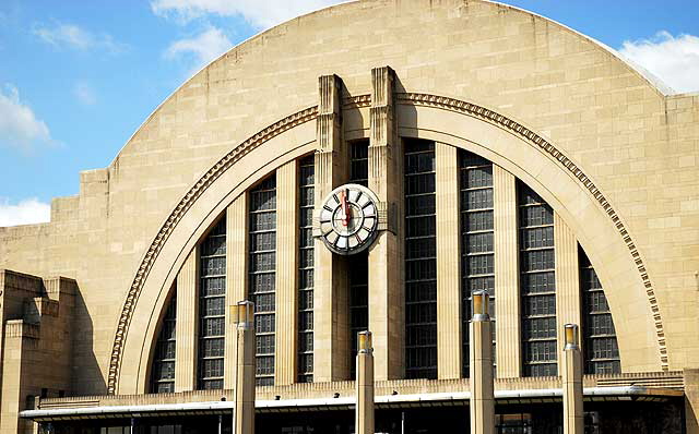 Cincinnati Union Terminal (1931) - principal architects Alfred T. Fellheimer and Steward Wagner, with architects Paul Philippe Cret and Roland Wank as design consultants