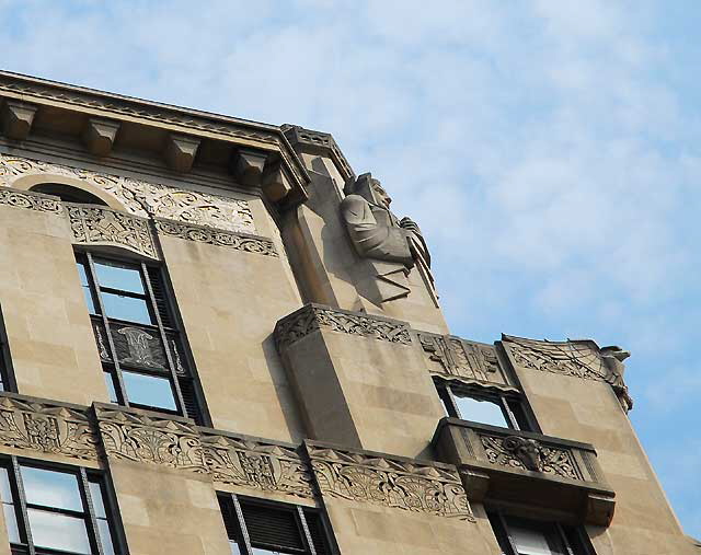 Cincinnati Times-Star Building (1933) - 800 Broadway - Samuel Hannaford and Sons