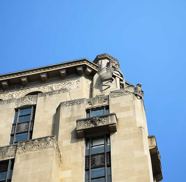 Cincinnati Times-Star Building (1933) - 800 Broadway - Samuel Hannaford and Sons