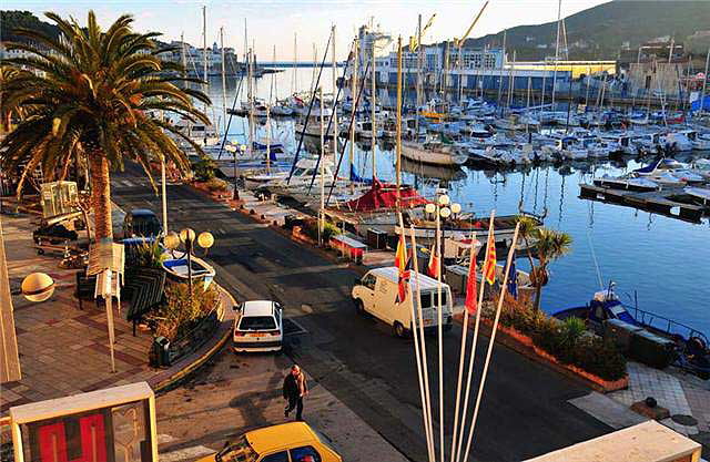 Port-Vendres (dpartement of Pyrnes-Orientales, Languedoc-Roussillon rgion)