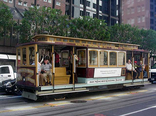 San Francisco means pictures of cable cars.