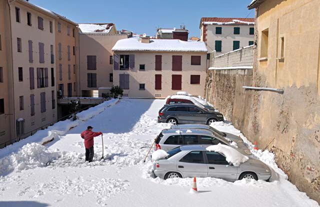Port-Vendres (dpartement of Pyrnes-Orientales, Languedoc-Roussillon rgion), France - snowstorm of March 7-9, 2010