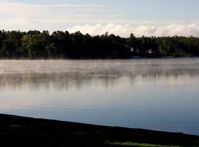 New Hampshire, the weekend of October 2, 2010 - photograph copyright  Martin A. Hewitt - used by permission, all rights reserved