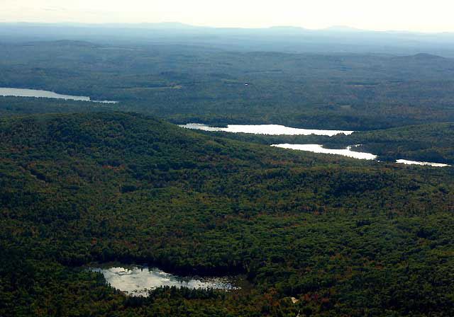 New Hampshire, the weekend of October 2, 2010 - photograph copyright  Martin A. Hewitt - used by permission, all rights reserved