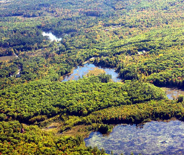 New Hampshire, the weekend of October 2, 2010 - photograph copyright  Martin A. Hewitt - used by permission, all rights reserved