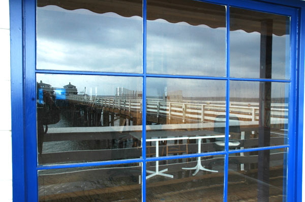 The pier at Malibu, noon on 11 January - quite empty