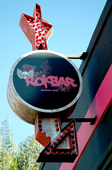 Rokbar, Hollywood - neon signage 
