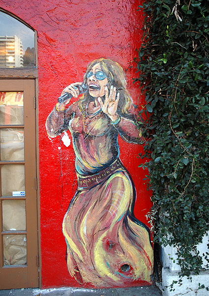 Singer painting on red wall - Sunset Boulevard