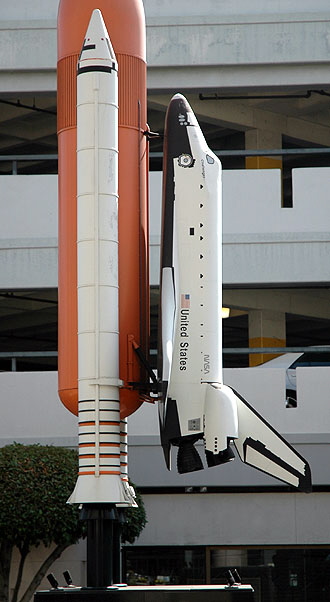 Isao Hirai, Monument to Astronaut Ellison S. Onizuka, Mission Specialist on the Challenger, 1990, South Onizuka Street (Weller Plaza)