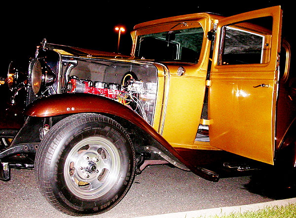 Jackson Cruise Night, July 2006, Jackson Michigan 