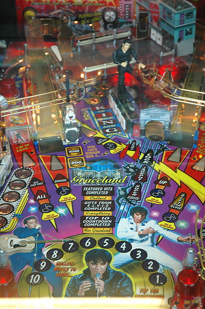 An Elvis pinball machine on Hollywood Boulevard 