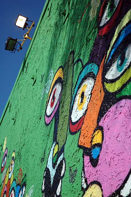 Green wall, Cahuenga Boulevard, Hollywood