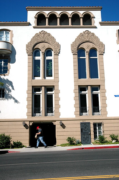 Romanesque Villa (1928), 1301-1309 North Harper Avenue, West Hollywood 