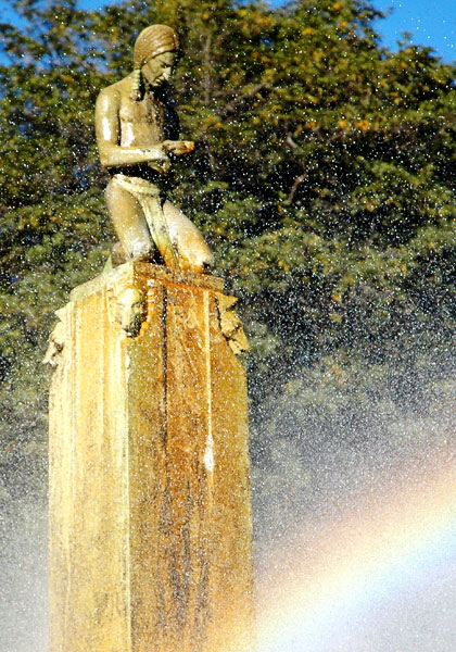 Electric Fountain and Indian sculture (1931) - plaza and fountain, architect Ralph Carlin Flewelling, sculpture  by Robert Merrell Gage 