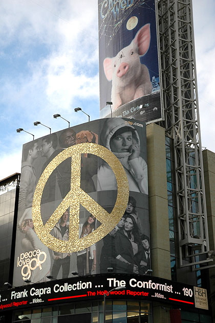 Hollywood and Highland at Christmas