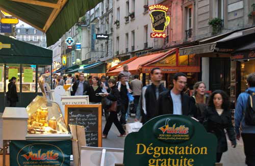 Food shoppers - rue Daguerre - Paris 
