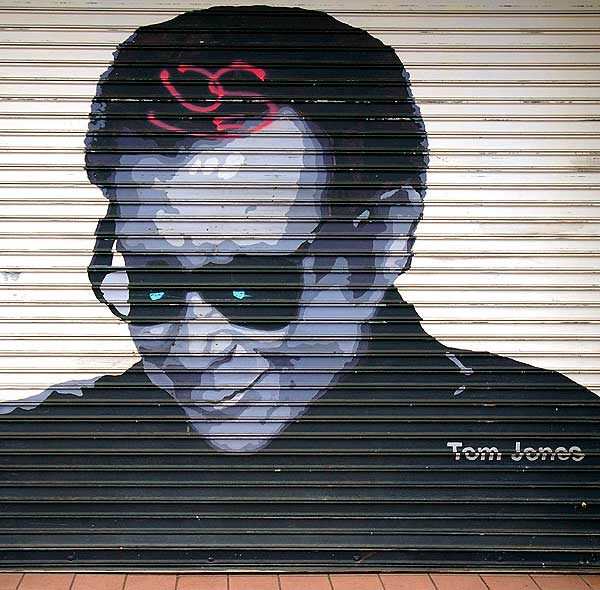 Tom Jones on Hollywood Boulevard 