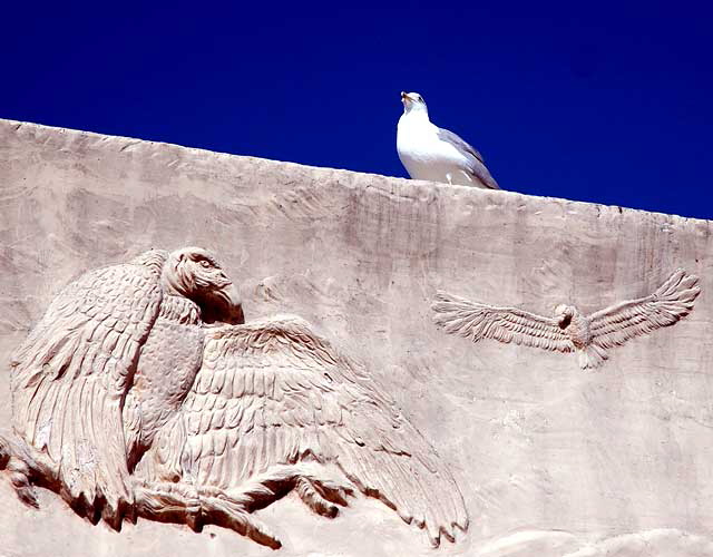 Seagull with frieze at the Page Museum, at the La Brea Tar Pits, Wilshire Boulevard, Los Angeles