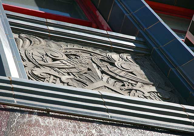 Art Deco Bird frieze, southeast corner of Hollywood Boulevard and Wilcox