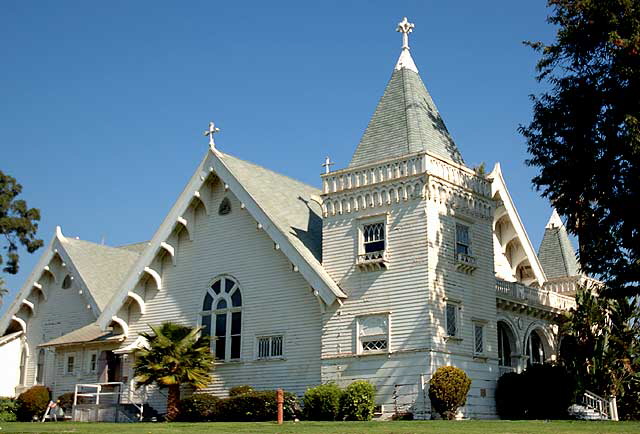 Wadsworth Chapel (J. Lee Burton, 1900) - the oldest building on Wilshire Boulevard, a Victorian hybrid - Colonial Revival with a touch of Gothic - located at the Veterans Affairs West Los Angeles Healthcare Center