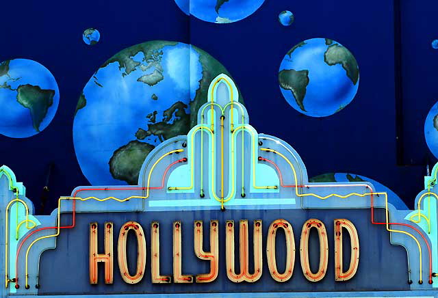 Neon Hollywood faade - Hollywood Boulevard