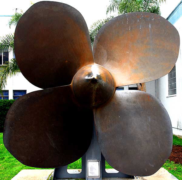 Los Angeles Maritime Museum - Berth 84, at the foot of 6th Street, San Pedro, California - ship propeller 
