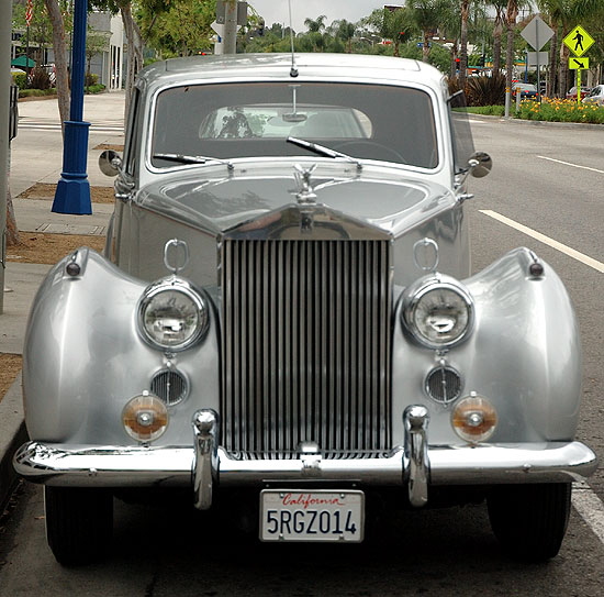 1953 or 1954 Rolls Royce Silver Dawn Saloon 
