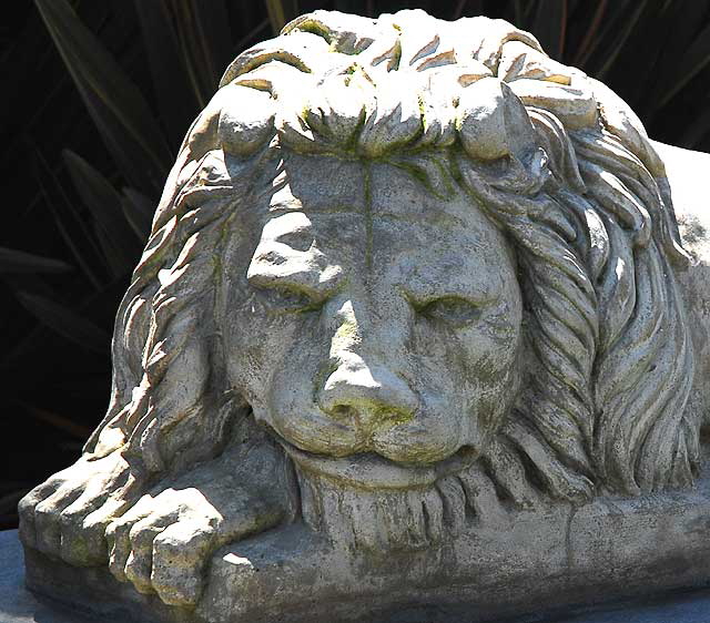Stone Lion, Saint Mark Elementary School, Venice, California