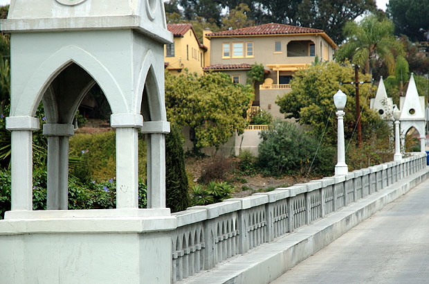 Shakespeare Bridge, Franklin Avenue, Los Angeles - J.C. Wright (Los Angeles City Engineering Office) 1926 