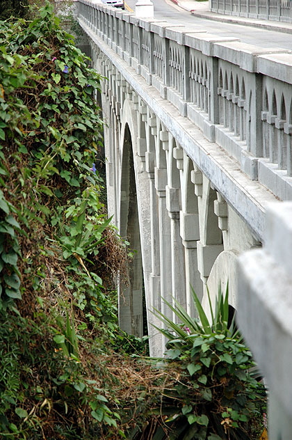 Shakespeare Bridge, Franklin Avenue, Los Angeles - J.C. Wright (Los Angeles City Engineering Office) 1926 