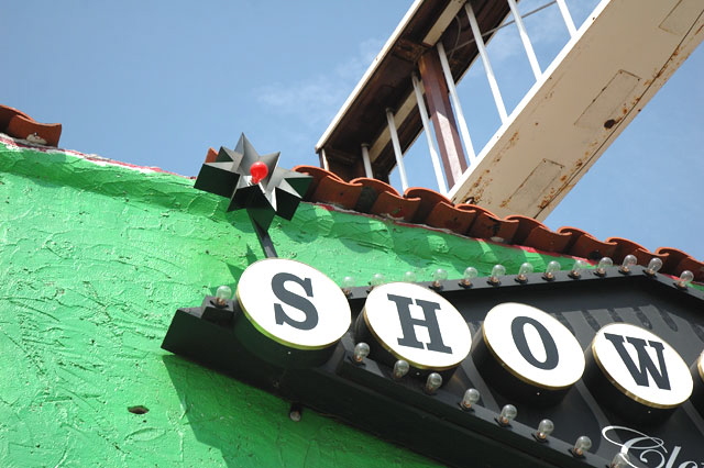 Rooflines - Melrose Avenue