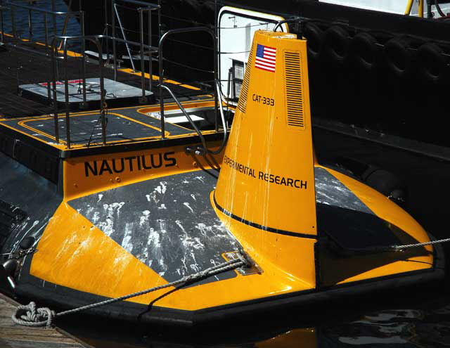 Yellow Submarine - Long Beach Marina: Alamitos Bay