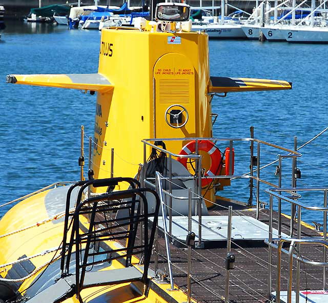 Yellow Submarine - Long Beach Marina: Alamitos Bay