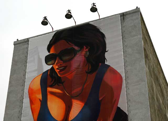 Building warp on the Henry Fonda Theater, Hollywood Boulevard - cleavage