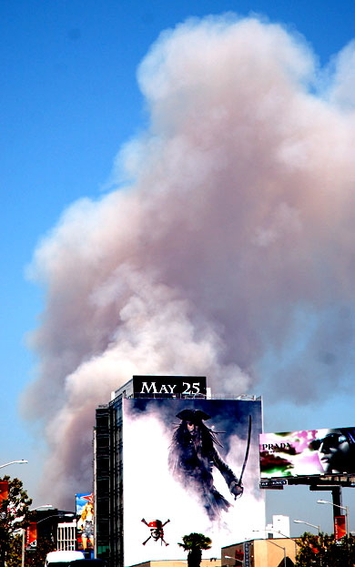 Dangerous Wildfire Forces Evacuations in LA's Griffith Park  - from Sunset Plaza