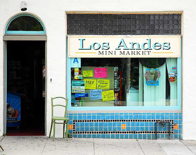 Los Andes, minimart, North Van Ness at Melrose