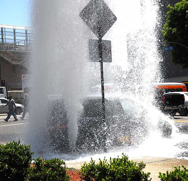 Broken fire hydrant, Tuesday, May 13, 2008, in the Wilshire District at noon - the northwest corner of Third and Vermont