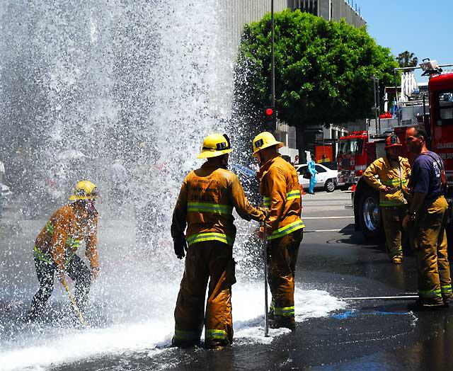 Broken fire hydrant, Tuesday, May 13, 2008, in the Wilshire District at noon - the northwest corner of Third and Vermont