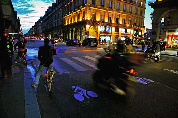 Dusk on the Rue de Rivoli, Paris+
