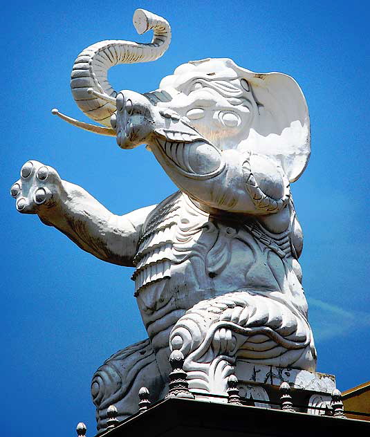 Elephant at Hollywood and Highland 