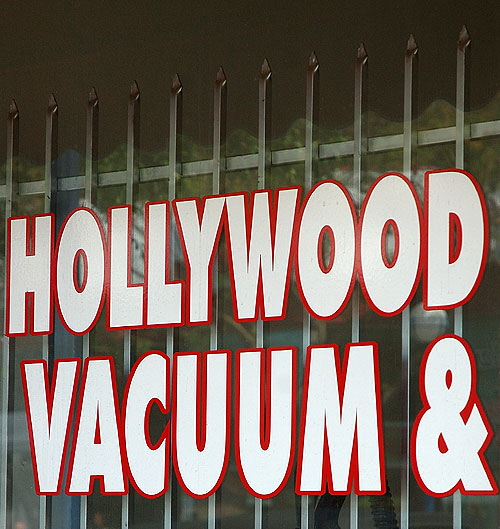 Hollywood Vacuum, Santa Monica Boulevard